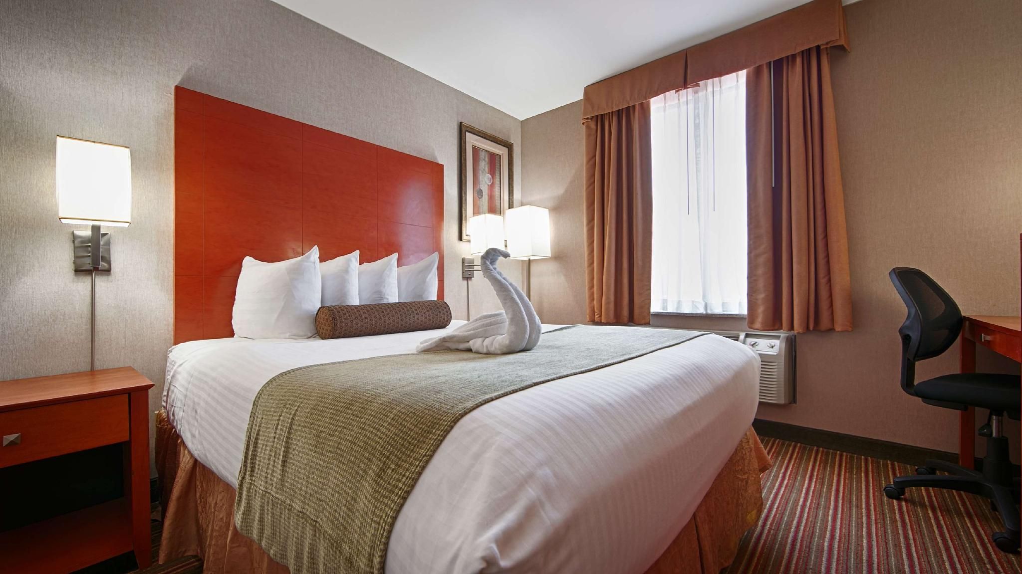 1 Queen Bed, Nonsmoking
