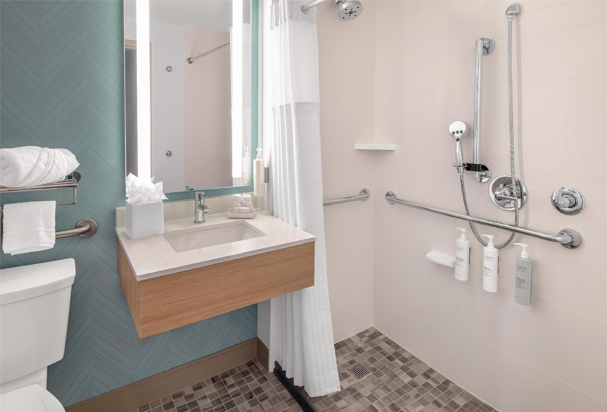 undefined Hilton Garden Inn Queens/JFK Airport 8