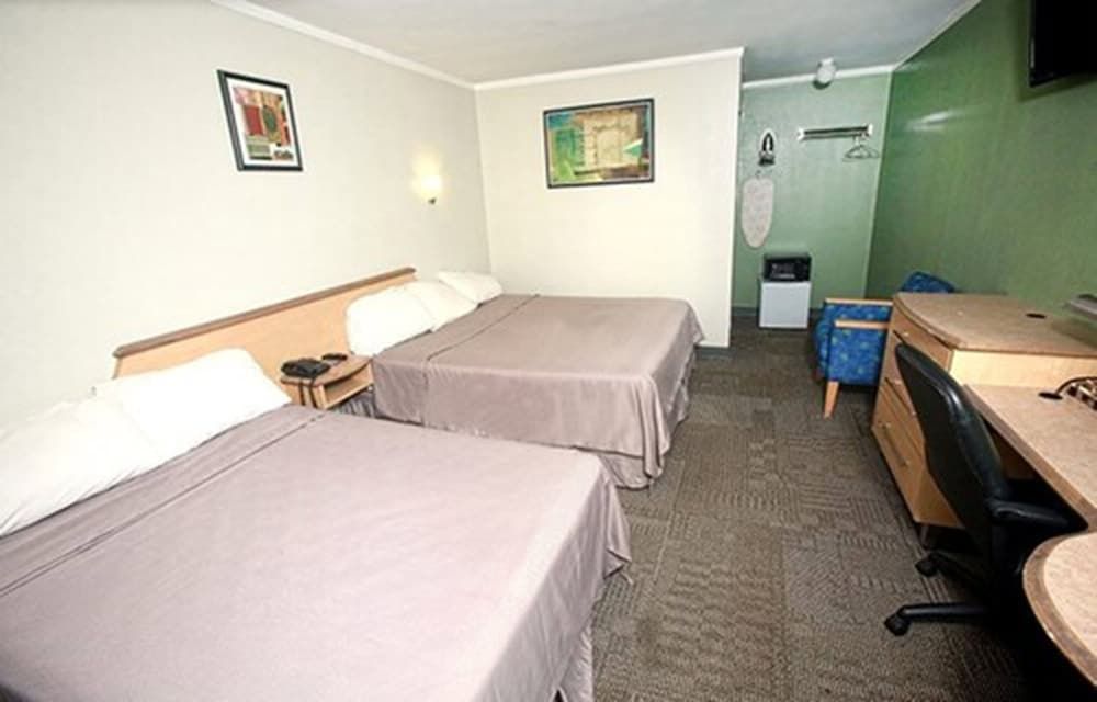 Standard Double Room, 2 Double Beds, Non Smoking