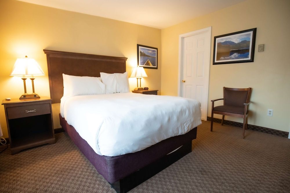Best Western of Lake George Suite, Multiple Beds, Non Smoking, Fireplace (with Sofabed) 7