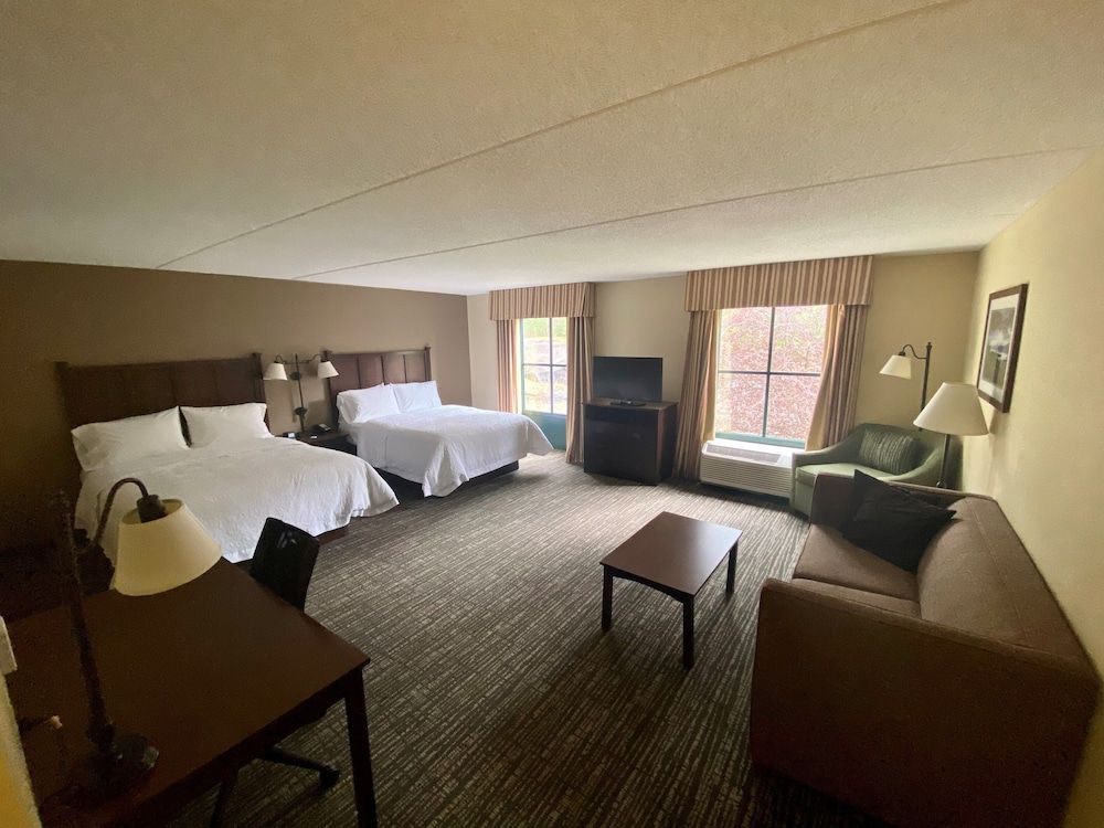 Suite, Two Queen Beds, Non-Smoking