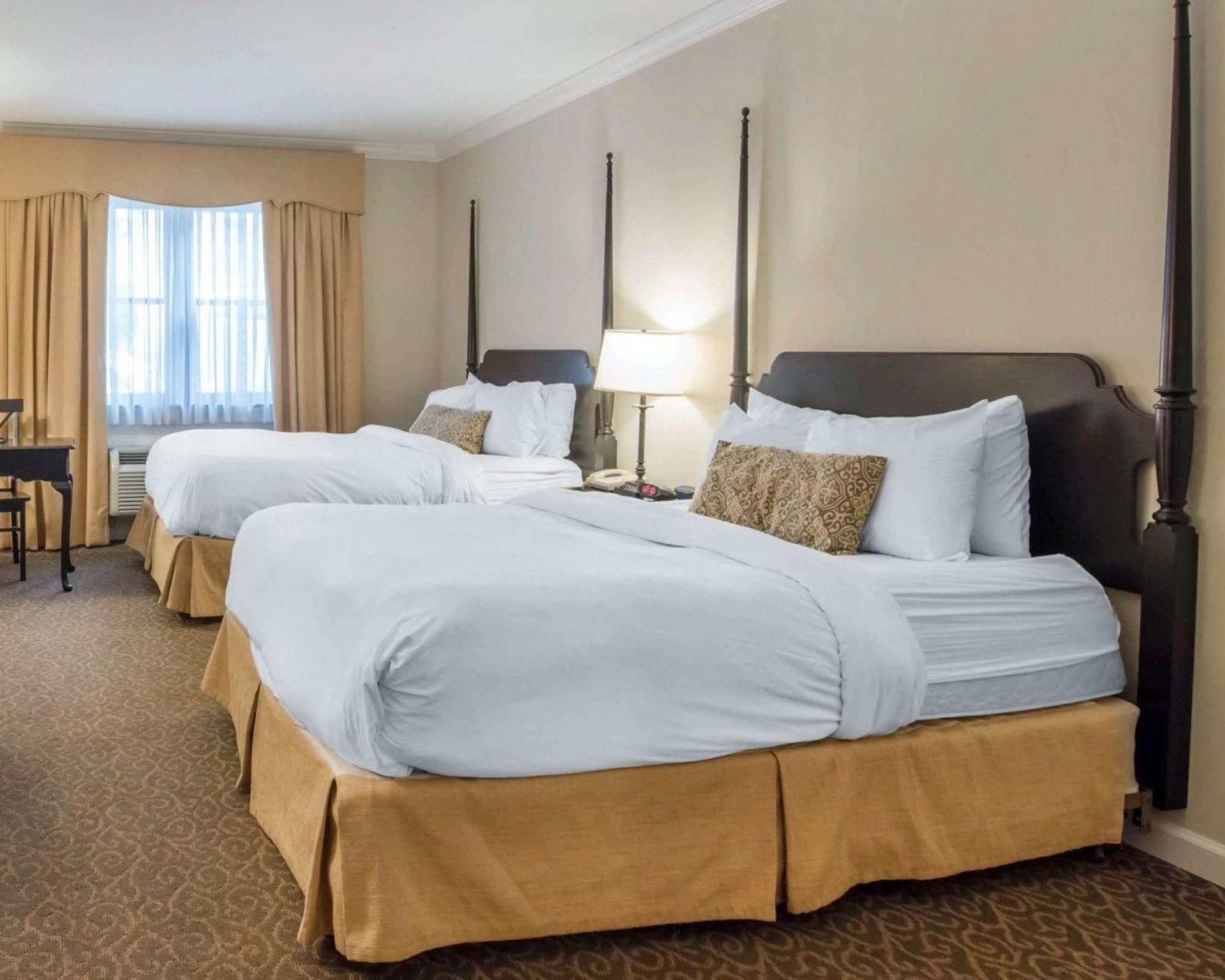 2 Double Beds, Nonsmoking, Accessible