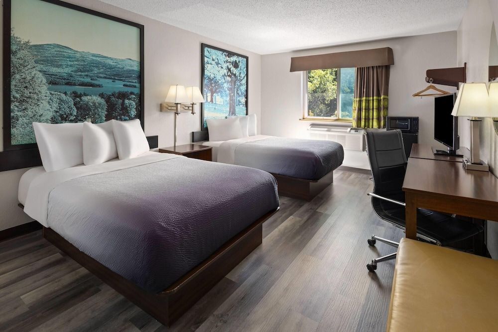 Suite, 2 Double Beds, Non Smoking