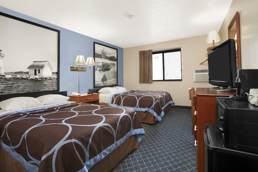 Standard Double Room, 2 Double Beds, Smoking, Microwave