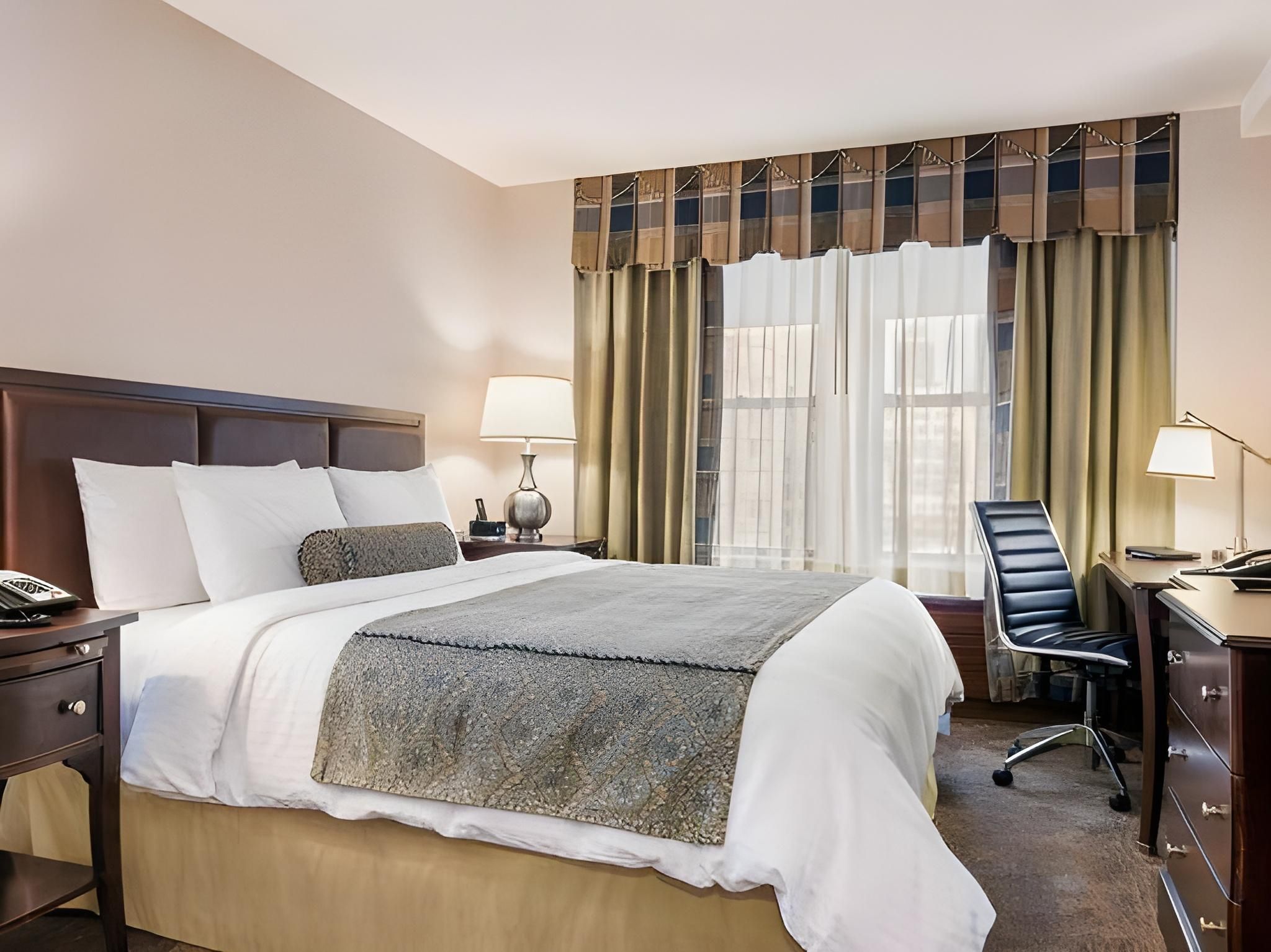 undefined The Belvedere Hotel 9