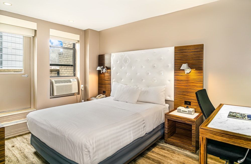 undefined The Gallivant Times Square 10