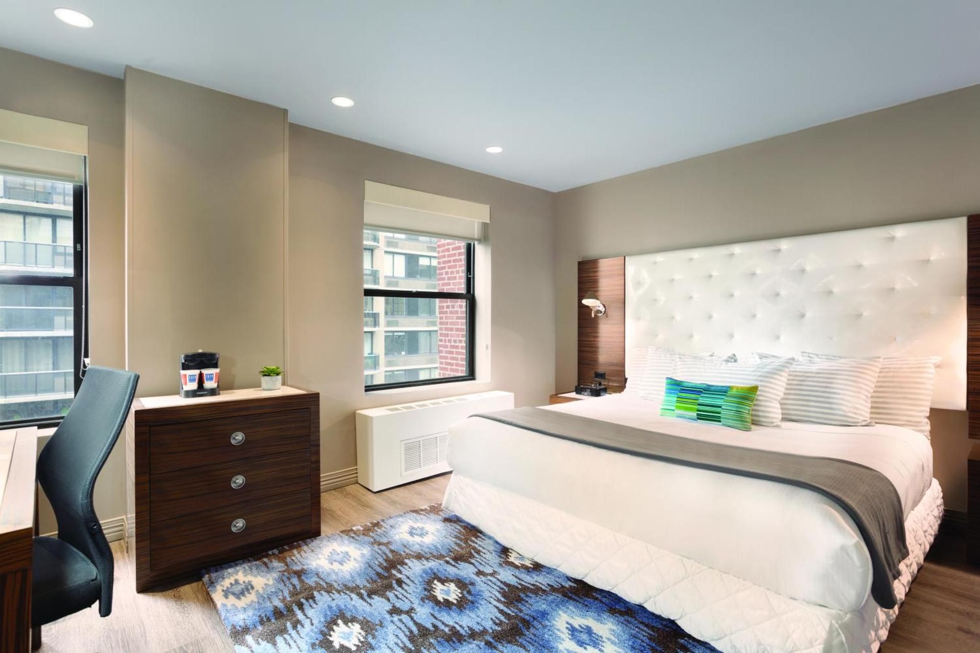 undefined The Gallivant Times Square 8