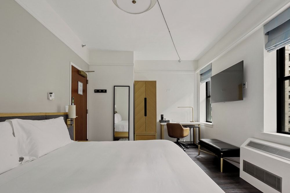 Standard Room (Mobility, Newly Renovated)