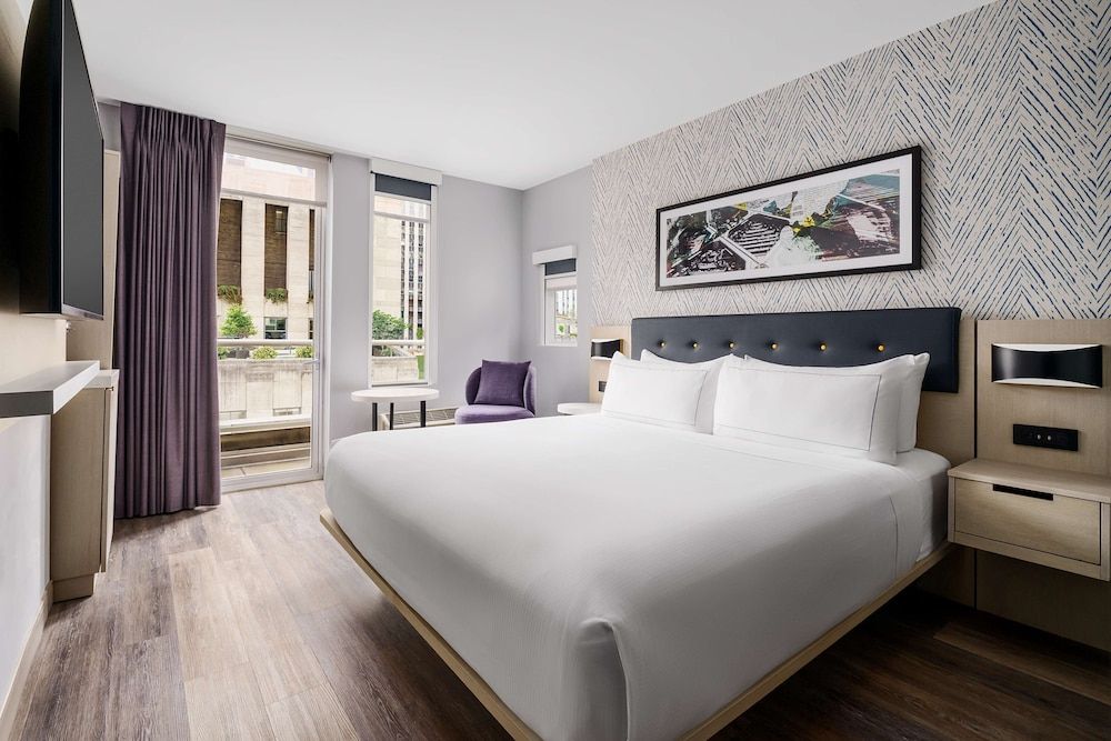 Room, 1 King Bed, Balcony