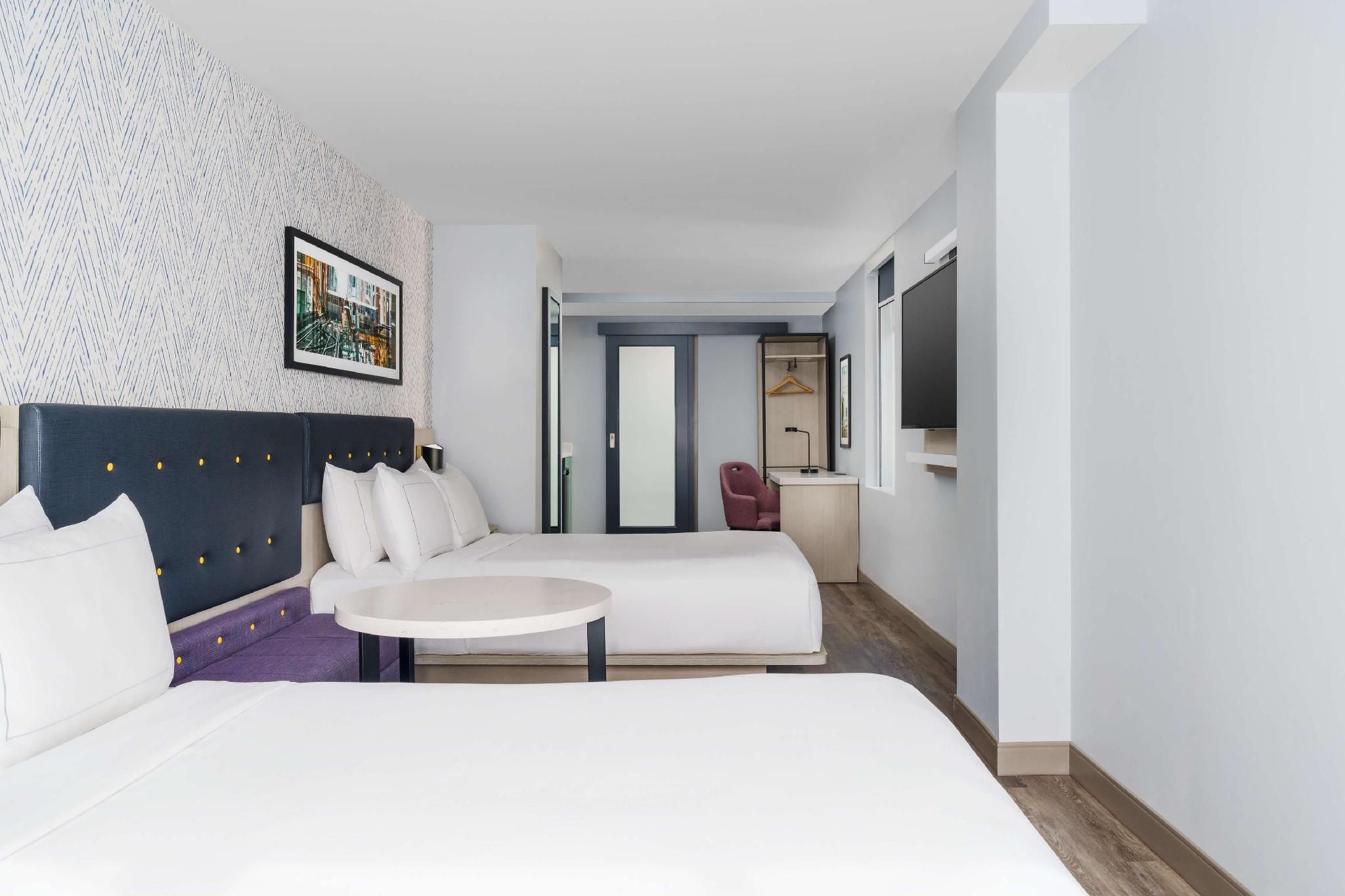 2 Queen Beds Deluxe