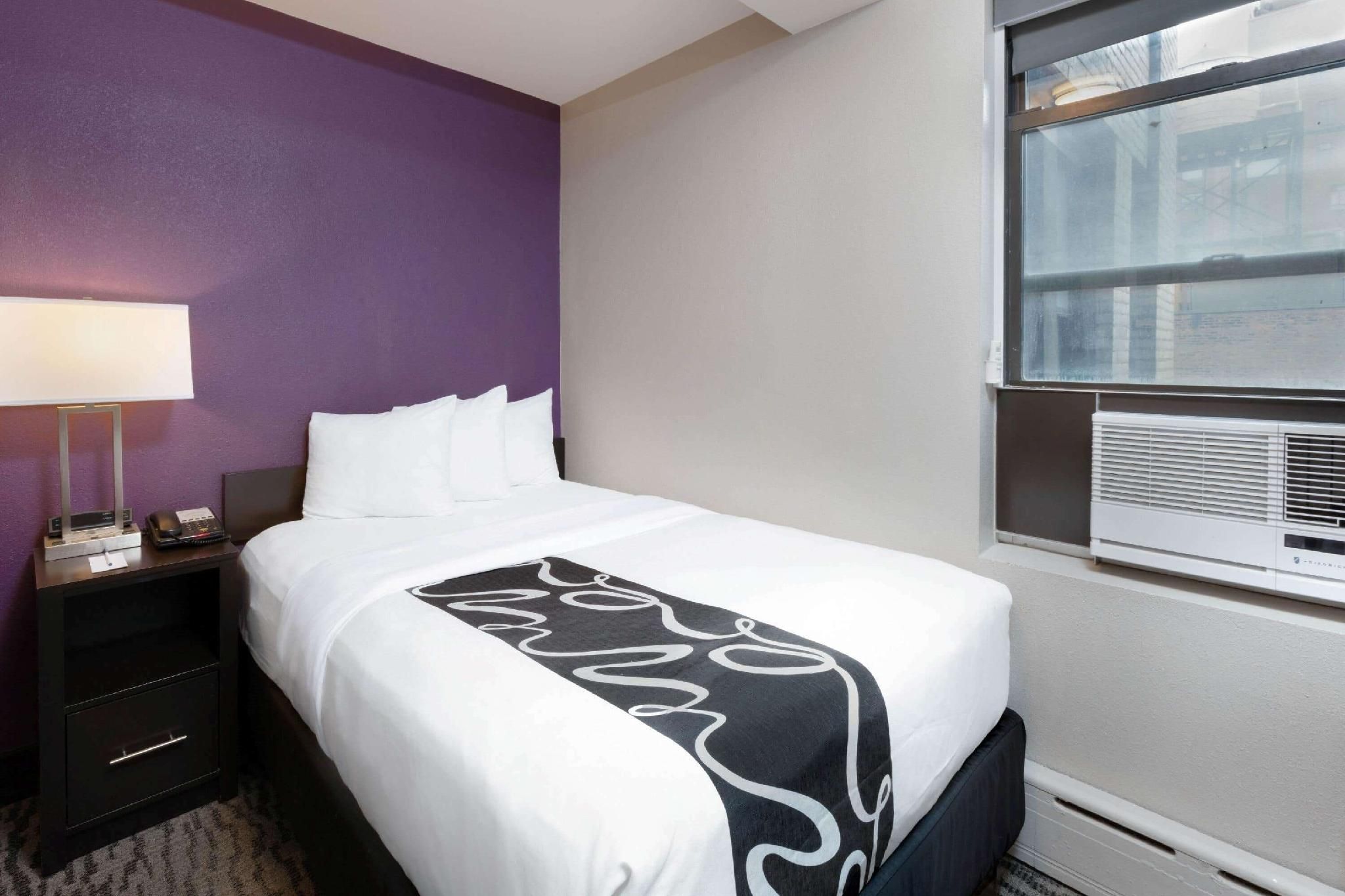La Quinta Inn & Suites by Wyndham New York City Central Park 1 Double Bed, Non-Smoking
