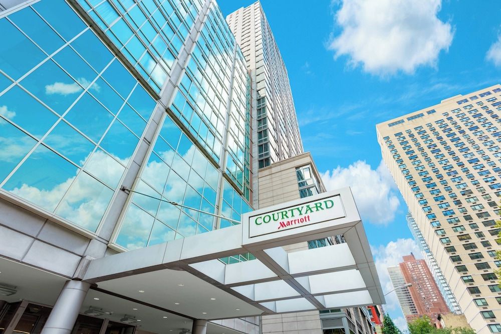 undefined Courtyard by Marriott New York Manhattan/Upper East Side 3