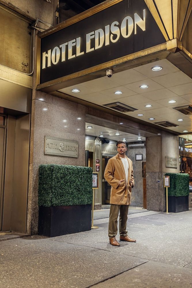 undefined Hotel Edison Times Square 6