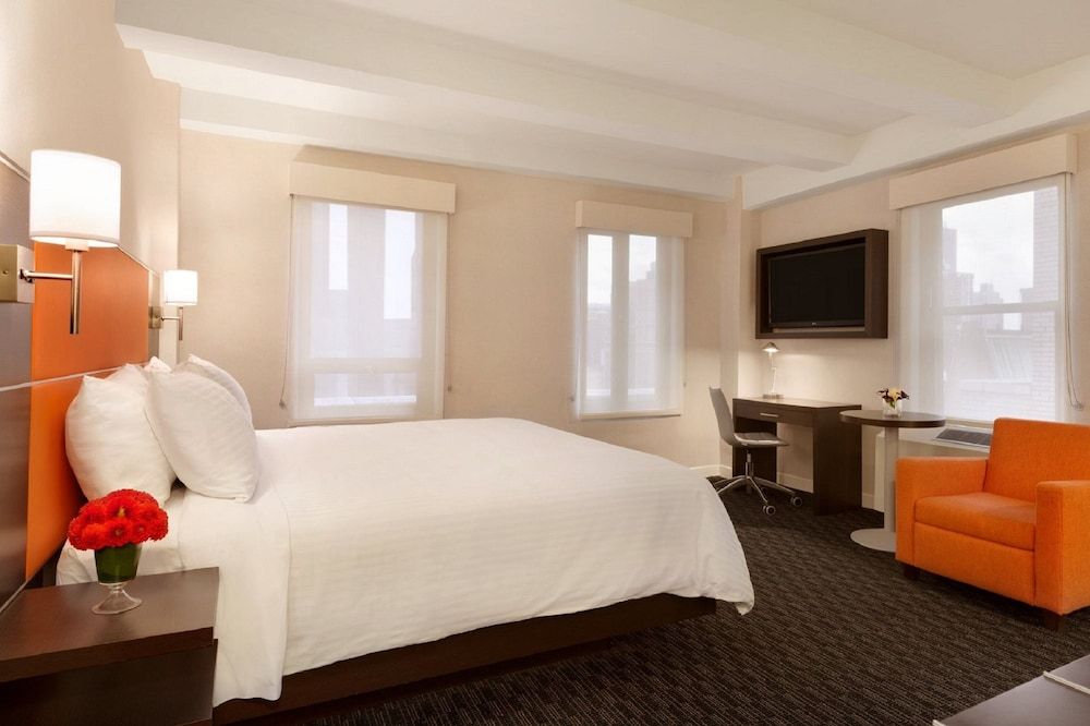 Hotel Edison Times Square Signature Room, 1 Queen Bed 3