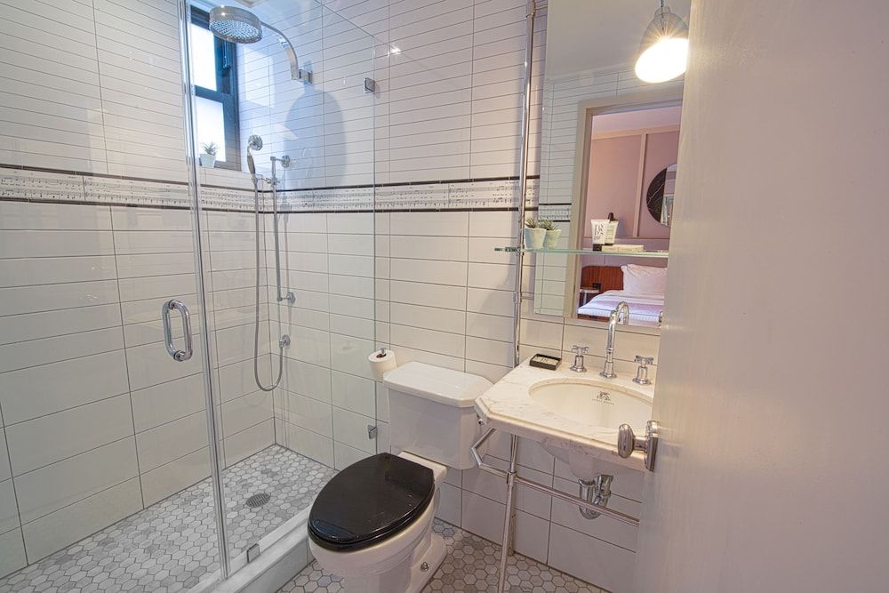 The Evelyn Hotel Deluxe Room, 1 Queen Bed 2