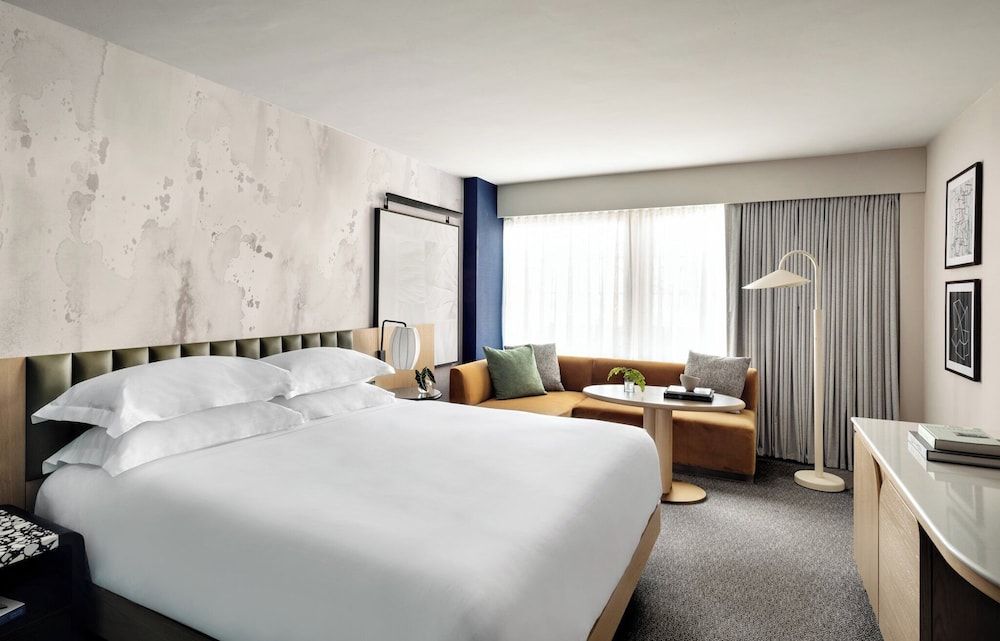 Room, 1 King Bed, Accessible Bathtub (Mobility, Essential)