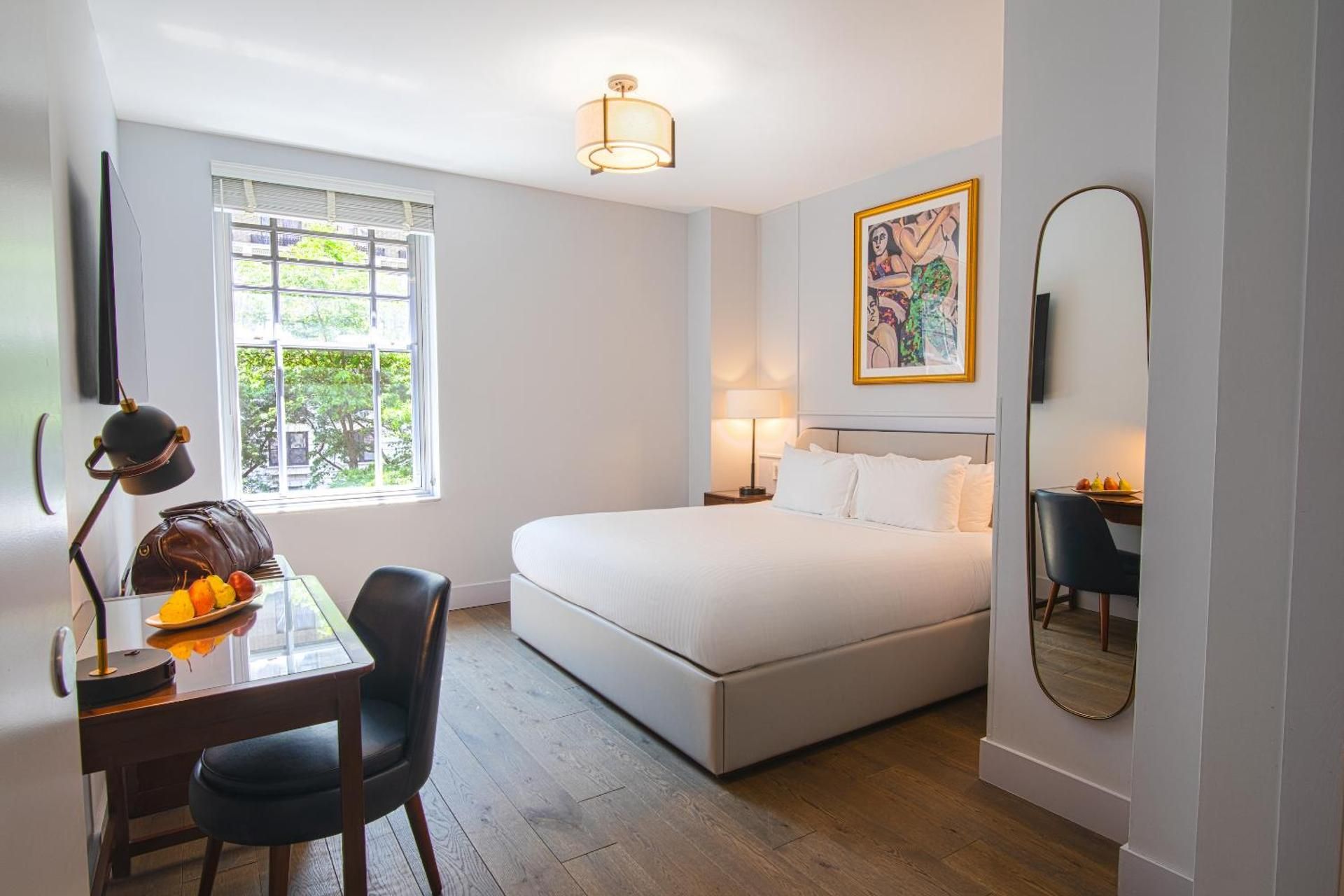 Deluxe 1 King Bed