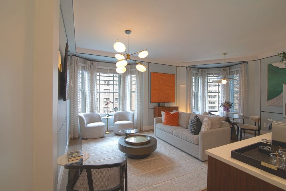 undefined Hotel Belleclaire