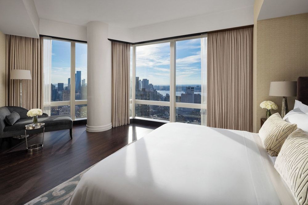 Suite (5000)
