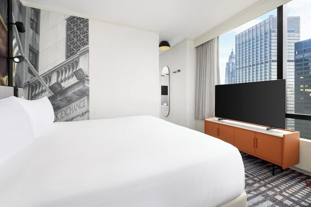 Corner King Junior Suite - City View