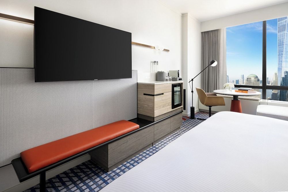 M Social Hotel New York Downtown Deluxe King - City View 2