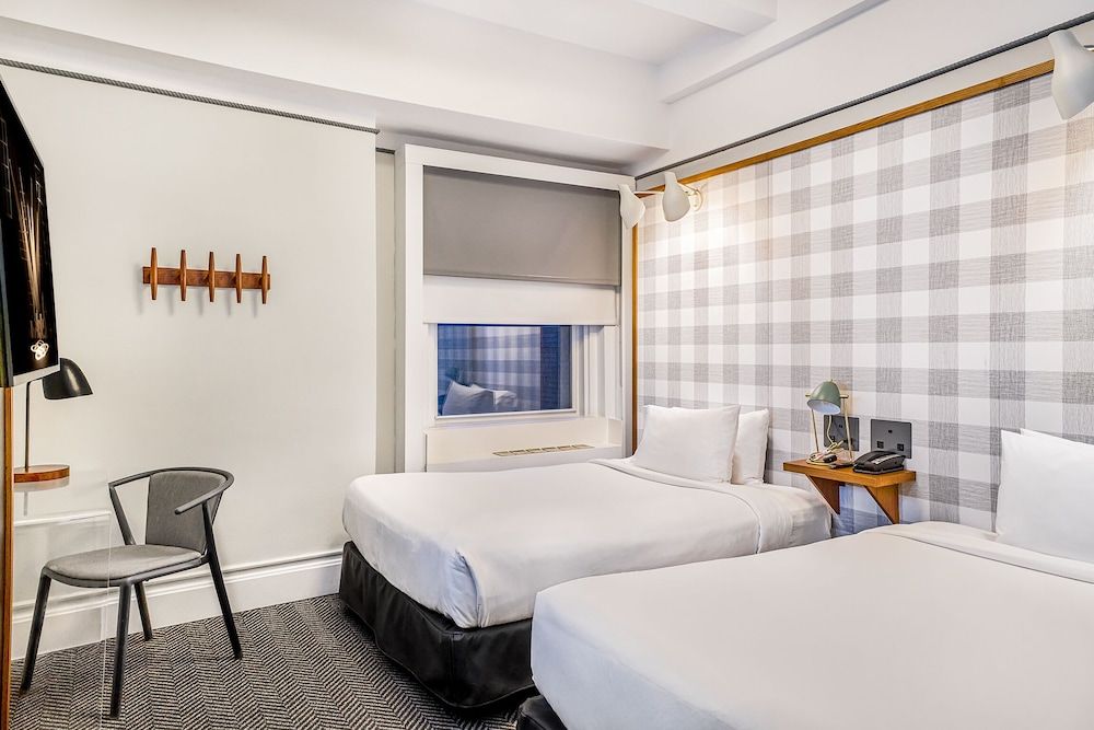 undefined Paramount Times Square – A Generator Hotel 6