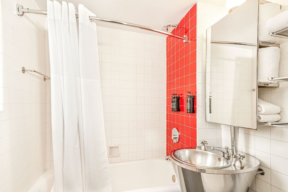 undefined Paramount Times Square – A Generator Hotel 10