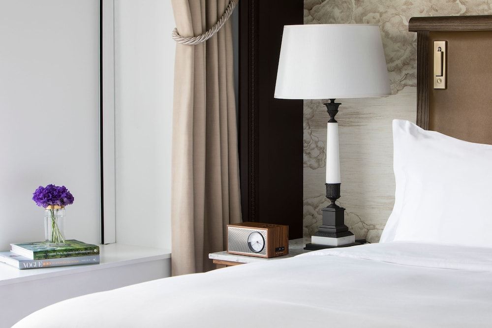 The Ritz-Carlton New York, Central Park Deluxe Room, 1 King Bed 3
