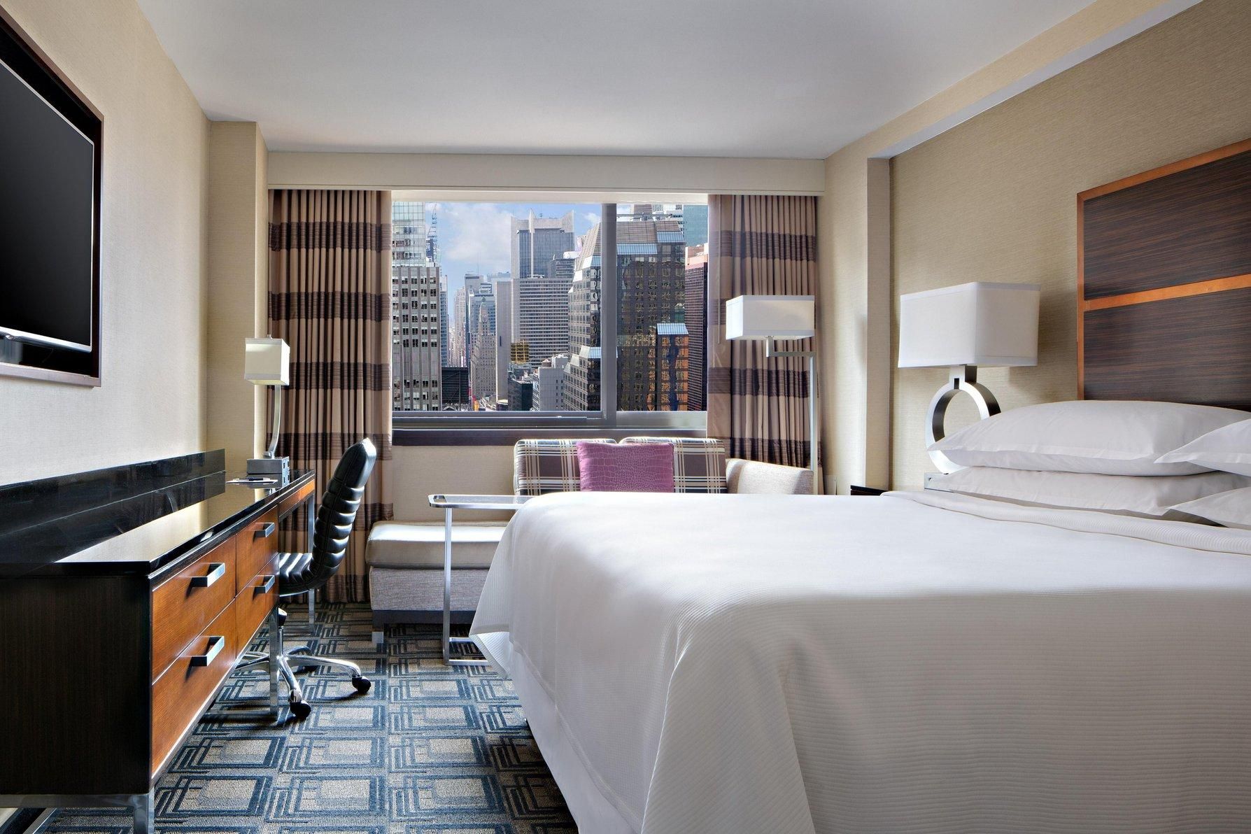 Premier, Guest room, 1 King, City view, High floor