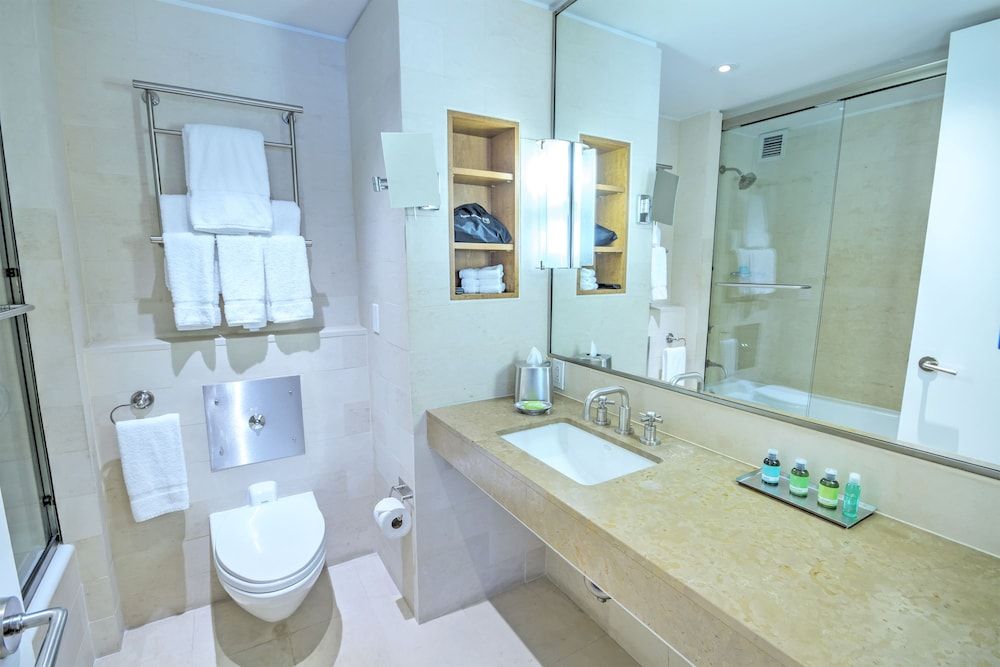 Club Wyndham Midtown 45 Standard Suite, 2 Bedrooms, Kitchen 4