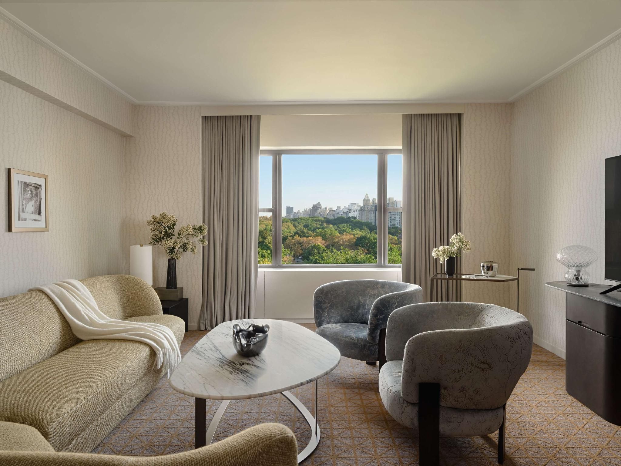 Meadow Suite, Panoramic Park View 1-Bedroom, ADA with Tub Shower