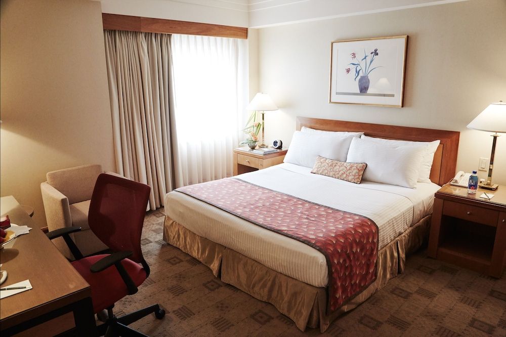 The Prince Kitano New York Superior Room, 1 King Bed 3