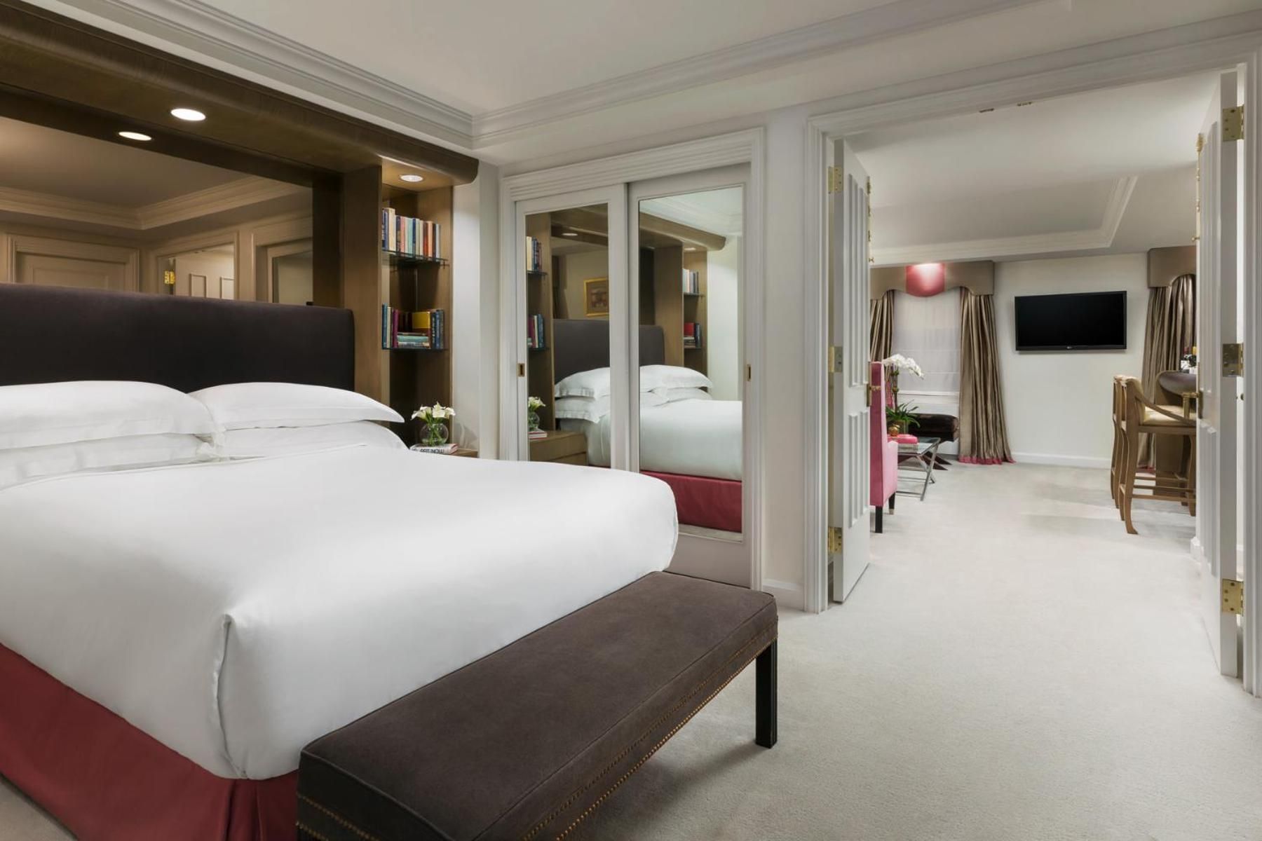 1 Bedroom Suite