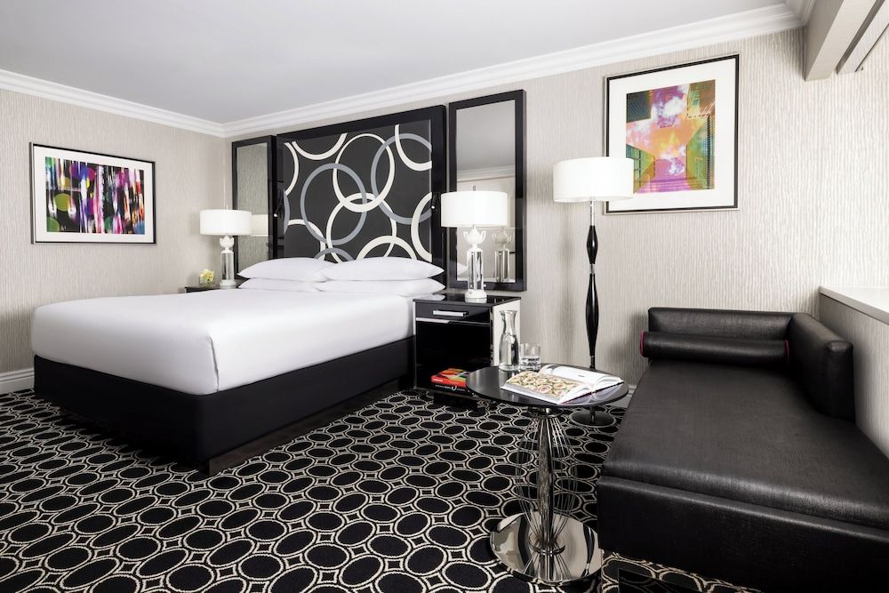 Grand Room, 1 King Bed
