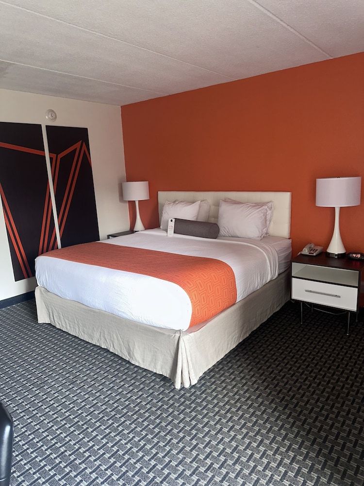 Deluxe Room, 1 King Bed with Sofa bed, Non Smoking