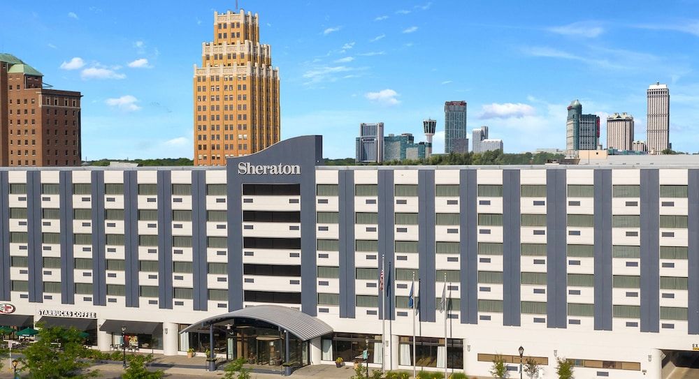 undefined Sheraton Niagara Falls 2