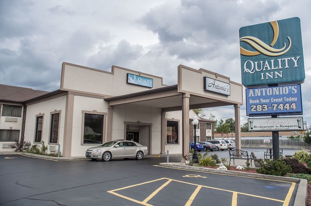 undefined Quality Inn - Niagara Falls Blvd 3