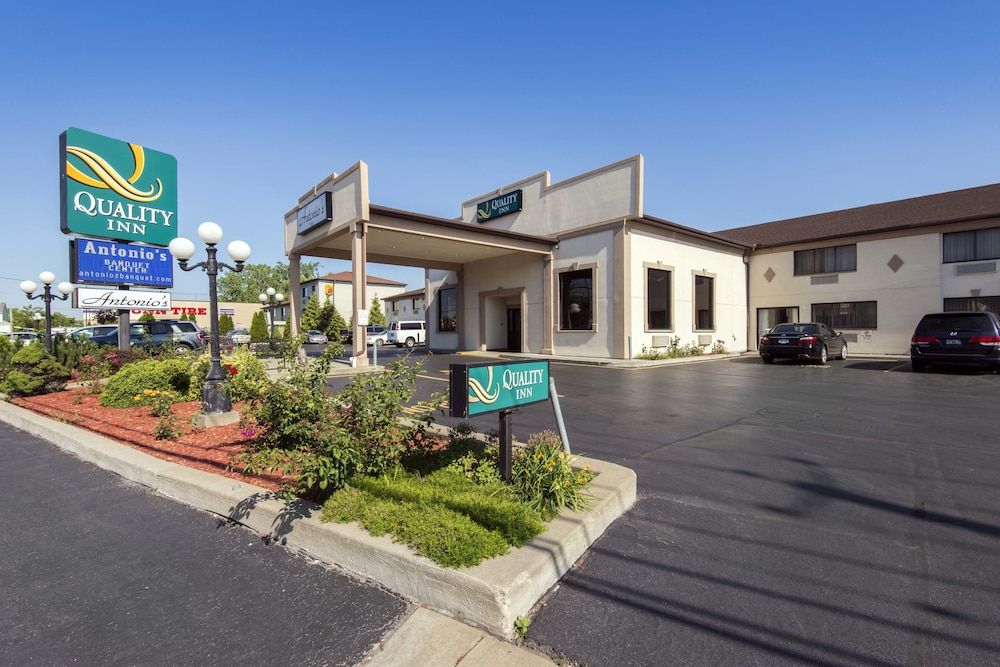 undefined Quality Inn - Niagara Falls Blvd 5