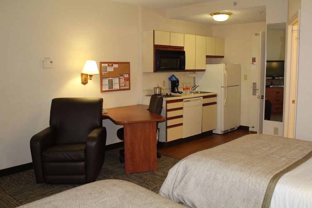 Suite, 1 Bedroom, Accessible (1 Queen, Mobil Tub)
