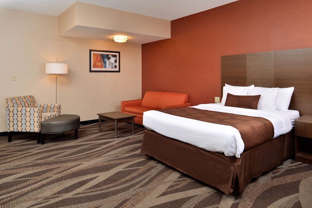 Best Western Plus University Inn Standard Room, 1 King Bed, Non Smoking, Refrigerator & Microwave (with Sofabed)