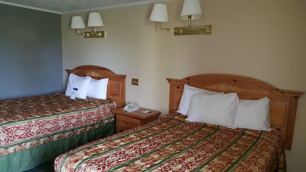 Deluxe Room, 2 Double Beds, Non Smoking, Refrigerator & Microwave