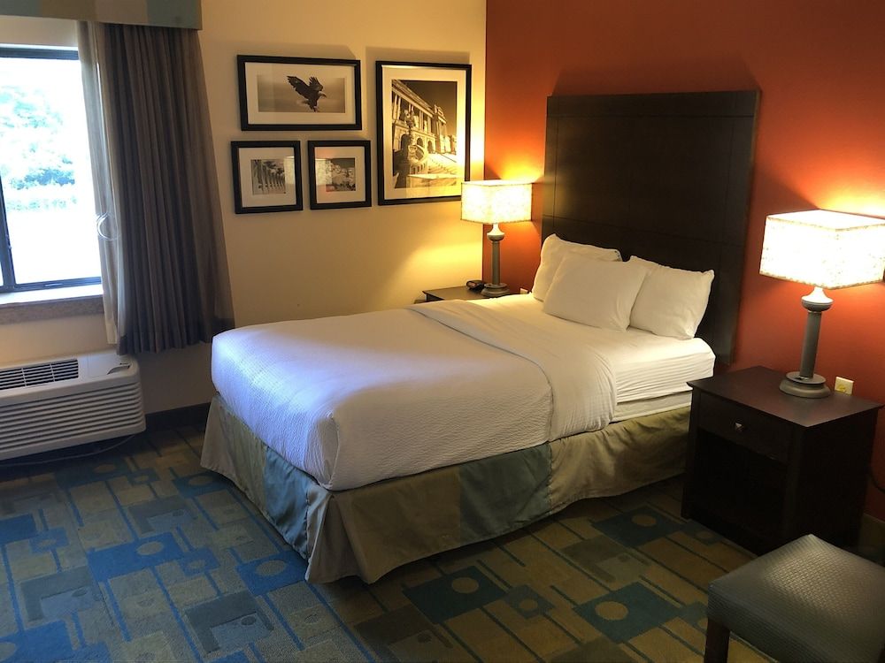Room, 1 Double Bed, Accessible, Non Smoking (Mobility/Hearing Impaired Accessible)