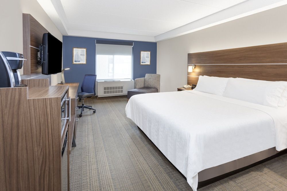 Standard Room, 1 King Bed