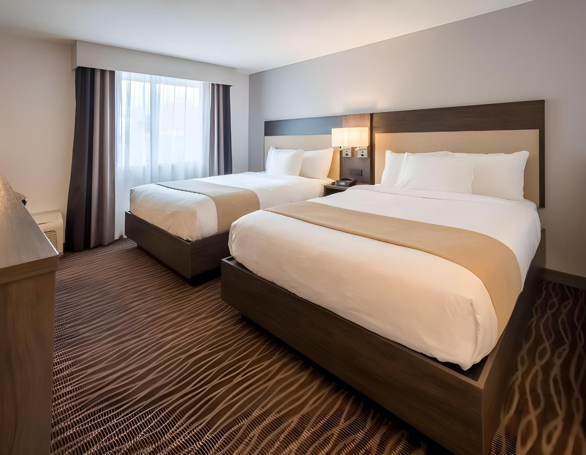 2 Queen Beds, Suite, Nonsmoking, Accessible