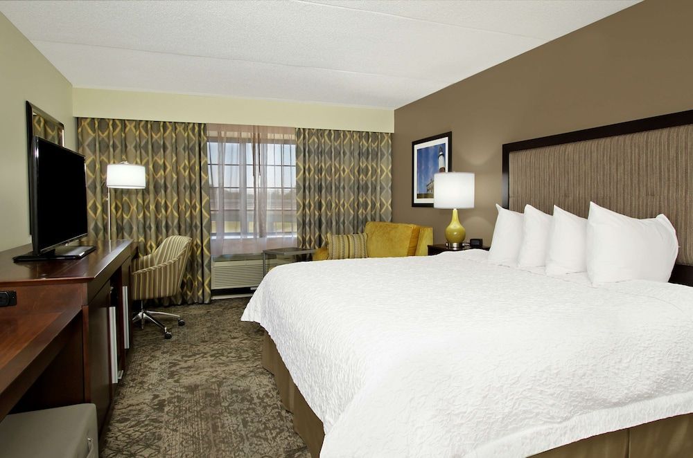 Standard room with king bed