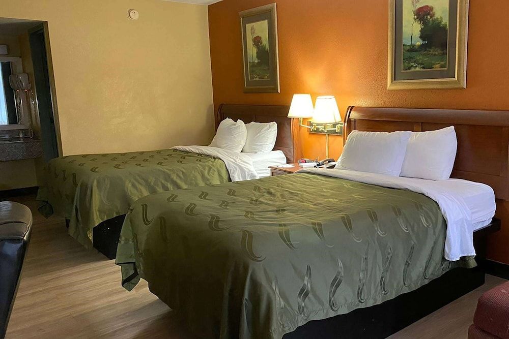 Room, 2 Double Beds, Non Smoking, Pool View