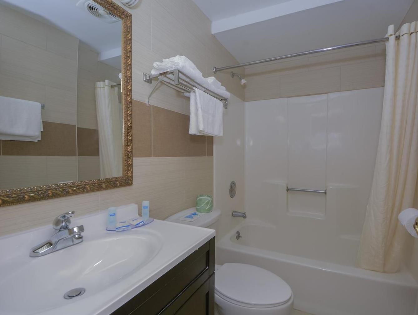 2 Bed Feature Non-Smoking