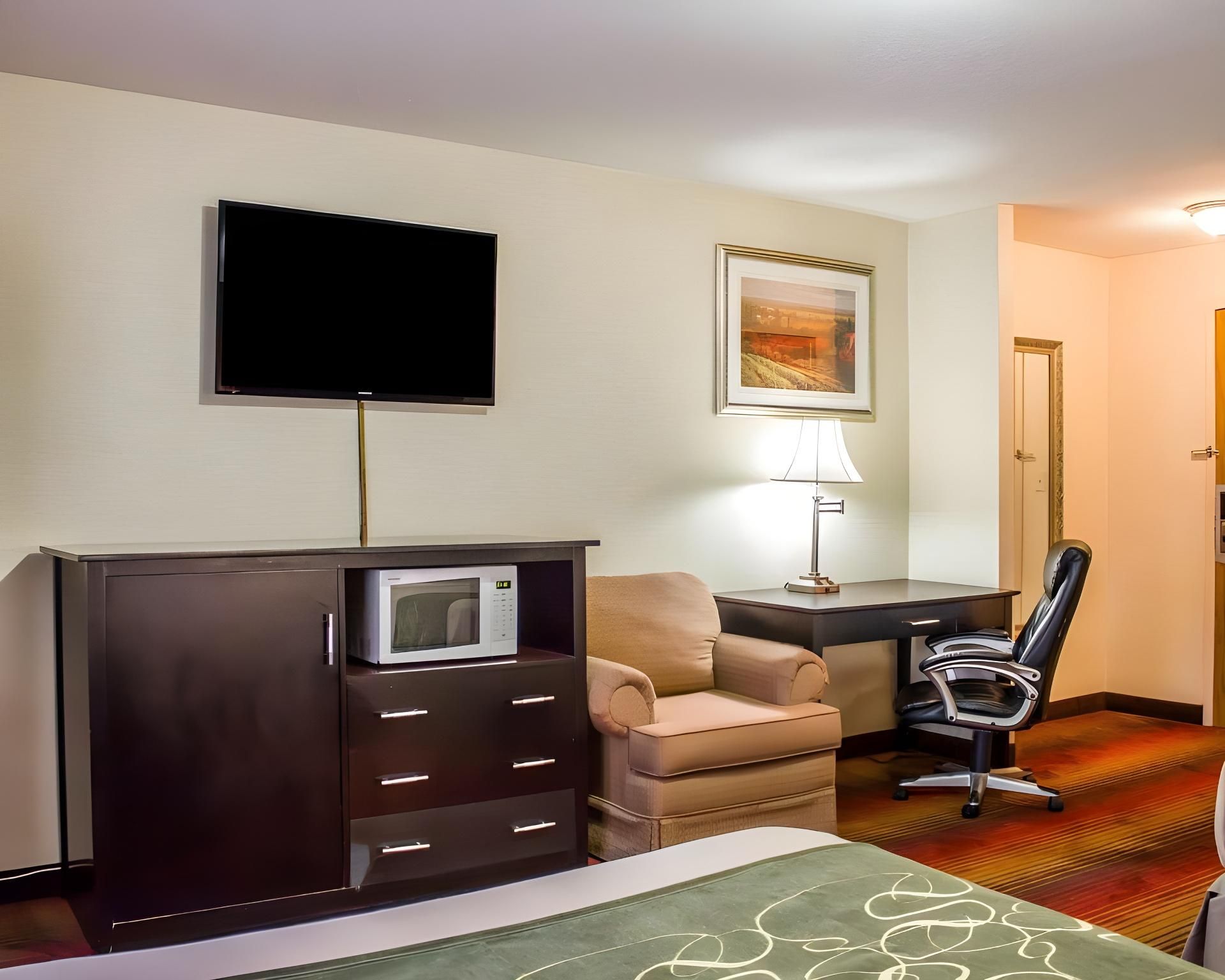 2 Double Beds No Smoking