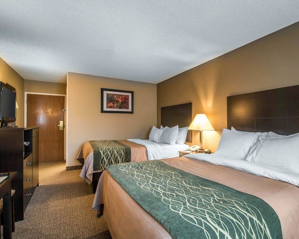 Standard Room, 2 Queen Beds, Non Smoking