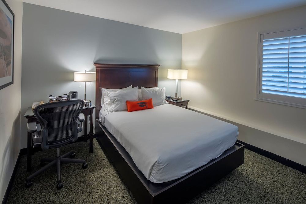 Room, 1 Queen Bed, Accessible, Non Smoking (Mobility)